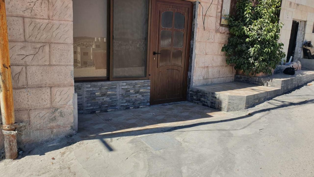 Appartement New Luxurious Modern Studio à Jarash Extérieur photo