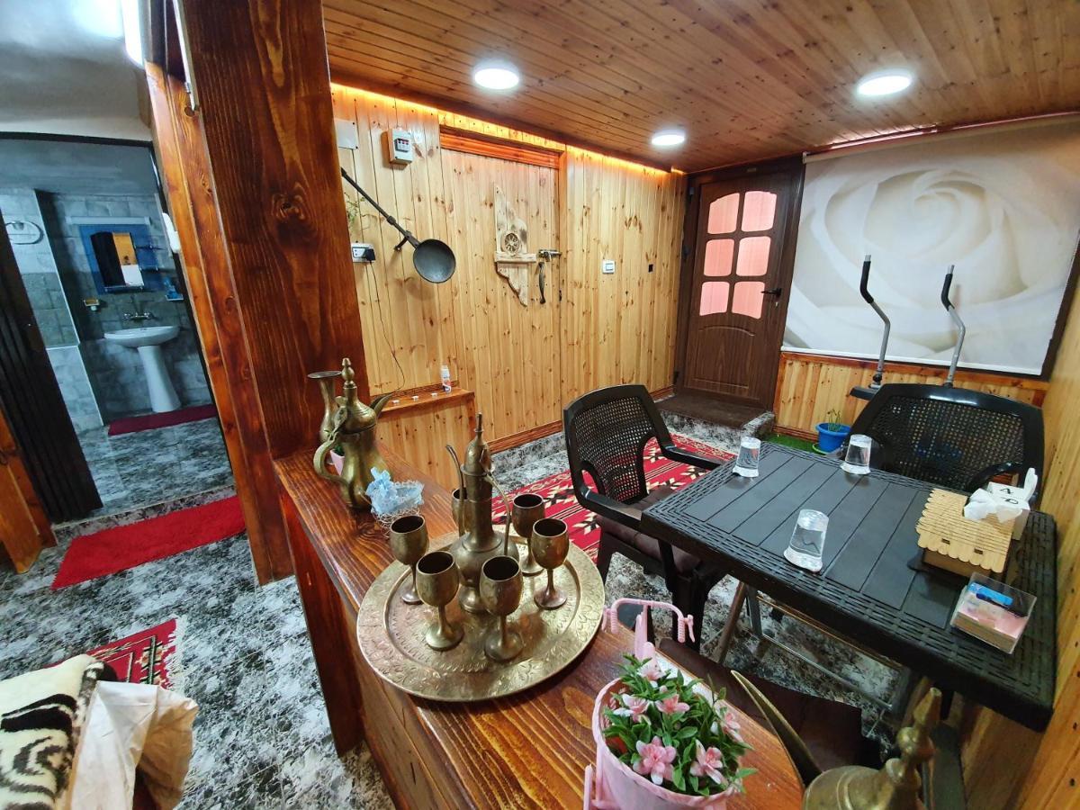 Appartement New Luxurious Modern Studio à Jarash Extérieur photo